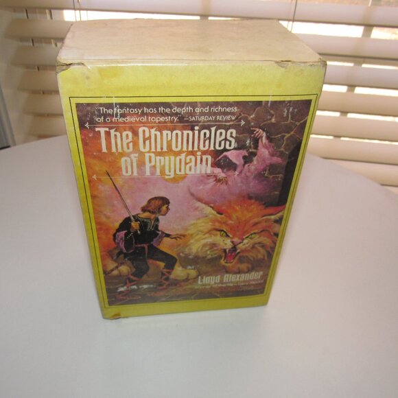 The Chronicles of Prydain Box Set by Lloyd Alexander | Vintage Dell 5 Books - Picture 4 of 11